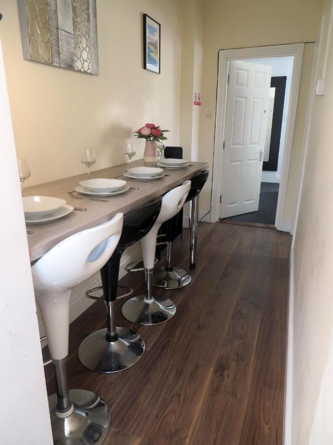 Entire 2 Bed Ground Floor Apartment Central But Quiet Ньюмаркет Екстер'єр фото